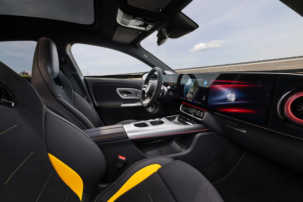 Личный инструктор в базовой версии. Чем удивил новый Mercedes-AMG CLA 45
Личный инструктор в базовой версии. Чем удивил новый Mercedes-AMG CLA 45