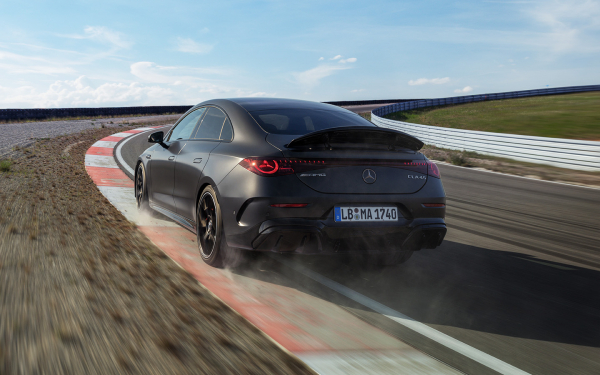 Личный инструктор в базовой версии. Чем удивил новый Mercedes-AMG CLA 45
Личный инструктор в базовой версии. Чем удивил новый Mercedes-AMG CLA 45