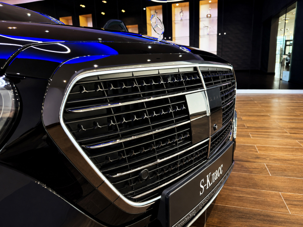 Он общается с другими авто. Обзор первого в России Mercedes S-Class 2026
Он общается с другими авто. Обзор первого в России Mercedes S-Class 2026