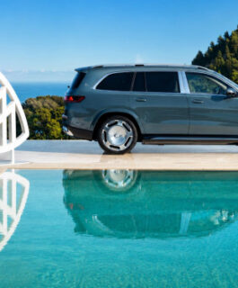 Он наклоняется в поворотах и массирует ноги. Что умеет новый Maybach GLS
