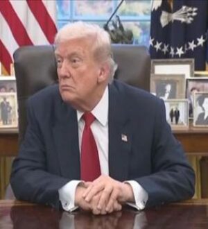 Трамп смягчил тон после угроз Ирану, но оставил «быструю» военную опцию на столе