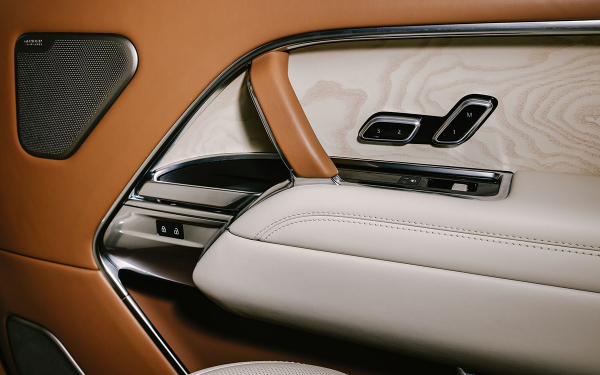 Maybach, не завидуй! Тест самого роскошного и дорогого Range Rover SV
Maybach, не завидуй! Тест самого роскошного и дорогого Range Rover SV
