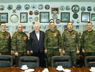 От ополченца до Звезды Героя