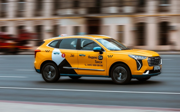 
            7 премьер, рекорд продаж EV и топ неубиваемых SUV в России. Итоги недели
        