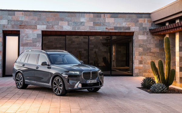 Новый Audi Q9 против Mercedes-Benz GLS и BMW X7. Сравнение, мнения и цены
Новый Audi Q9 против Mercedes-Benz GLS и BMW X7. Сравнение, мнения и цены