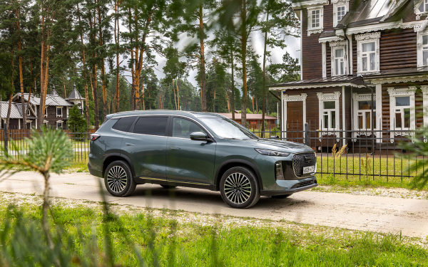 
            &laquo;Привет, Tenet&raquo;! Тест обновленного кроссовера T8, откликающегося на голос
        
