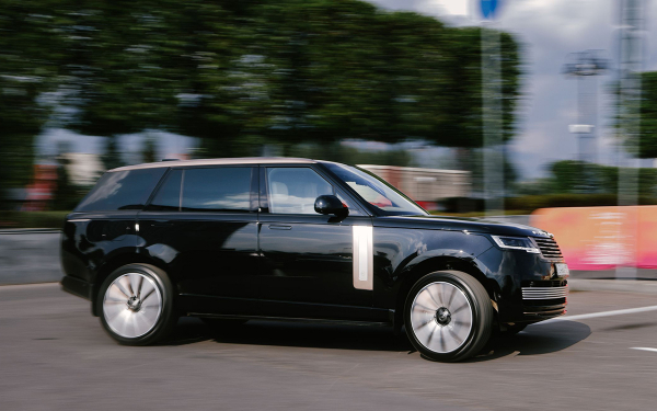 Maybach, не завидуй! Тест самого роскошного и дорогого Range Rover SV
Maybach, не завидуй! Тест самого роскошного и дорогого Range Rover SV
