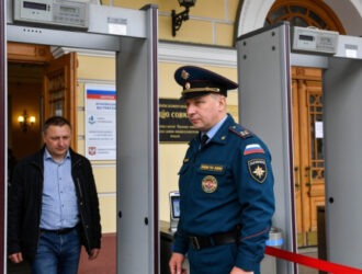 В Петербурге усилили меры безопасности на избирательных участках