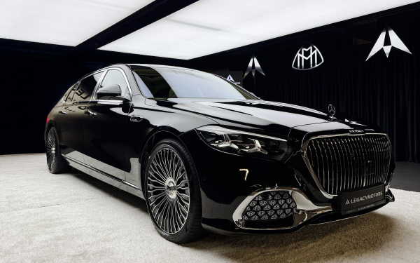 Дворецкий в придачу к машине. Первое знакомство с новым Maybach S-Class
Дворецкий в придачу к машине. Первое знакомство с новым Maybach S-Class