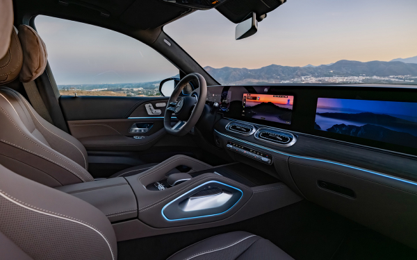 Новый Audi Q9 против Mercedes-Benz GLS и BMW X7. Сравнение, мнения и цены
Новый Audi Q9 против Mercedes-Benz GLS и BMW X7. Сравнение, мнения и цены