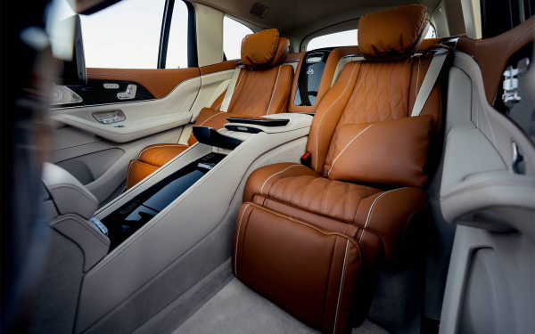 
            &laquo;Ждать полгода&raquo;. Дилеры&nbsp;&mdash; о сроках появления нового Maybach GLS в России
        
