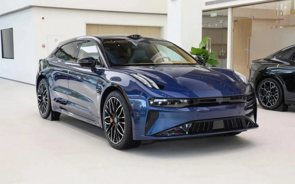 
            7 премьер, рекорд продаж EV и топ неубиваемых SUV в России. Итоги недели
        