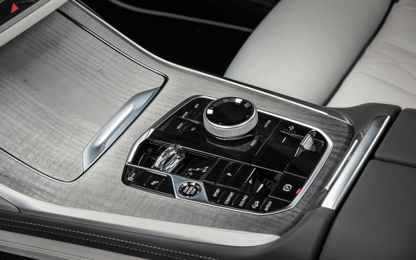 Новый Audi Q9 против Mercedes-Benz GLS и BMW X7. Сравнение, мнения и цены
Новый Audi Q9 против Mercedes-Benz GLS и BMW X7. Сравнение, мнения и цены