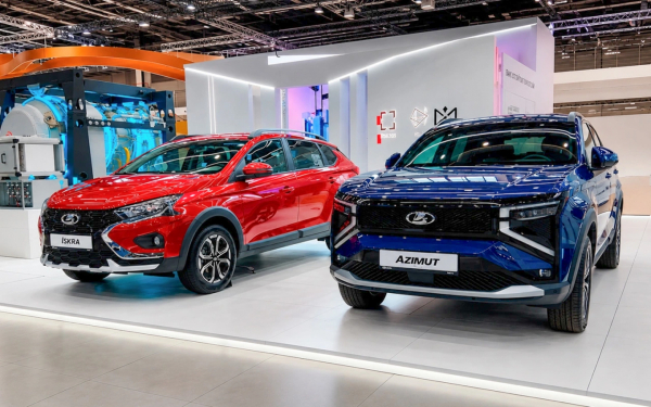 
            &laquo;Первый за 50 лет&raquo;. Автожурналисты оценили перспективы нового Lada Azimut
        