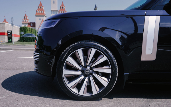Maybach, не завидуй! Тест самого роскошного и дорогого Range Rover SV
Maybach, не завидуй! Тест самого роскошного и дорогого Range Rover SV