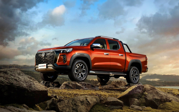 
            7 премьер, рекорд продаж EV и топ неубиваемых SUV в России. Итоги недели
        
