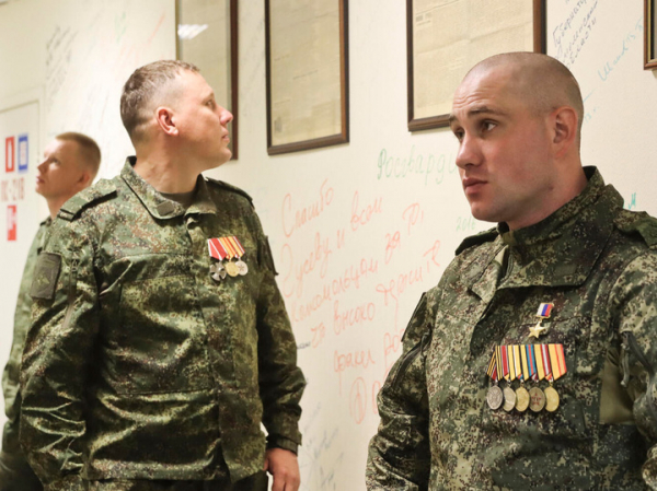 От ополченца до Звезды Героя
