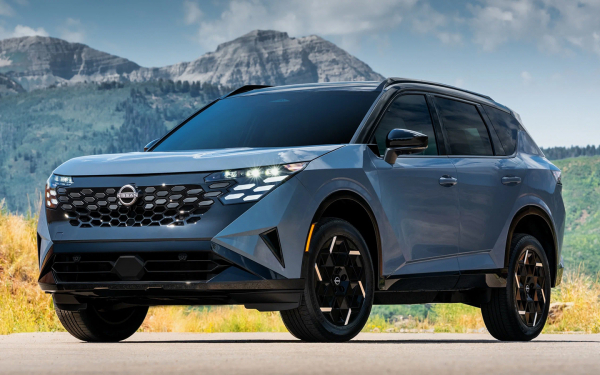 Nissan представил новый X-Trail. Это гибрид с полным приводом
Nissan представил новый X-Trail. Это гибрид с полным приводом