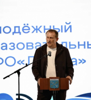 Что я значу в современном мире? Кто мы? Что нас объединяет?