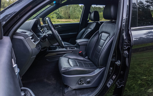 KGM Rexton vs Haval H5. Мы сравнили рамники из Кореи и КНР на бездорожье
KGM Rexton vs Haval H5. Мы сравнили рамники из Кореи и КНР на бездорожье