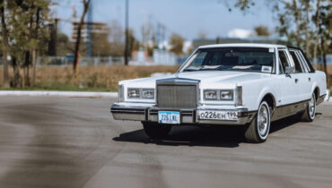 «У меня и у Майкла Джексона». Обзор того самого Lincoln из «Бригады»