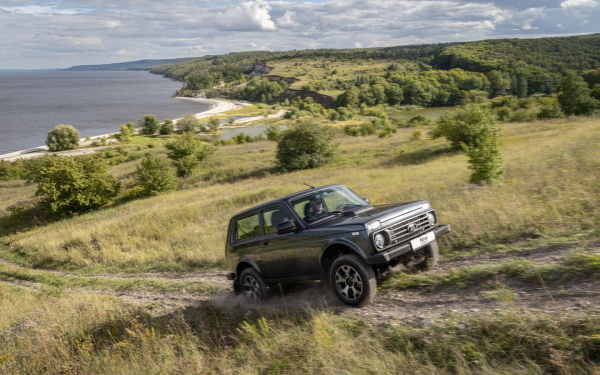Она пережила 350 изменений. Первый тест Lada Niva Legend c мотором 1,8 л
Она пережила 350 изменений. Первый тест Lada Niva Legend c мотором 1,8 л