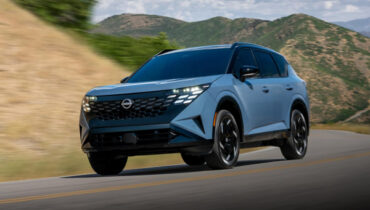 Nissan представил новый X-Trail. Это гибрид с полным приводом