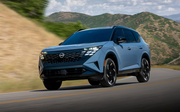 Nissan представил новый X-Trail. Это гибрид с полным приводом
Nissan представил новый X-Trail. Это гибрид с полным приводом
