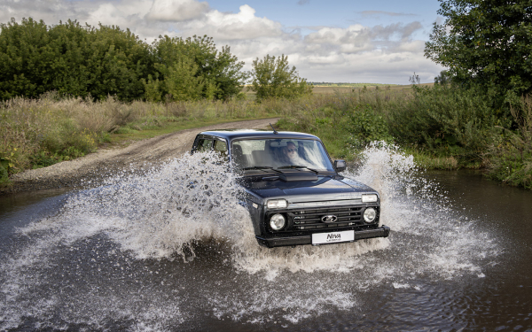 Она пережила 350 изменений. Первый тест Lada Niva Legend c мотором 1,8 л
Она пережила 350 изменений. Первый тест Lada Niva Legend c мотором 1,8 л