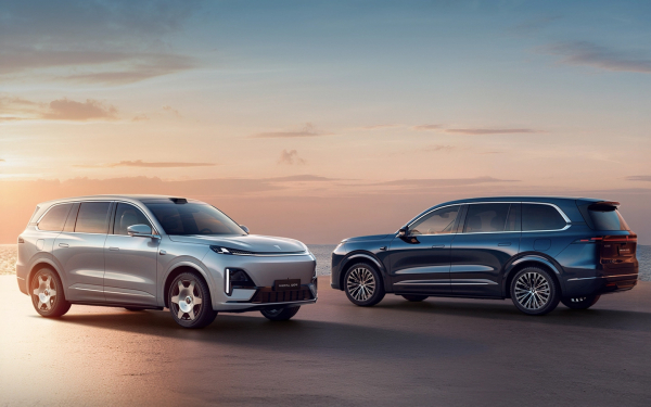 Deepal раскрыл опции кроссовера S09 в России. Это конкурент Li Auto L9
Deepal раскрыл опции кроссовера S09 в России. Это конкурент Li Auto L9
