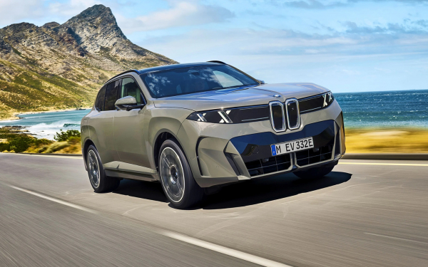 
            Успеть до нового утильсбора. В Россию привезут новые BMW, Audi и Mercedes
        