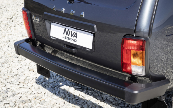 Она пережила 350 изменений. Первый тест Lada Niva Legend c мотором 1,8 л
Она пережила 350 изменений. Первый тест Lada Niva Legend c мотором 1,8 л