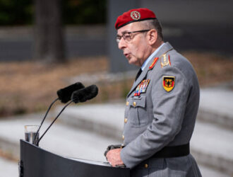 «Поражение недопустимо»: главный военный руководитель Германии призвал всех немцев готовиться к войне