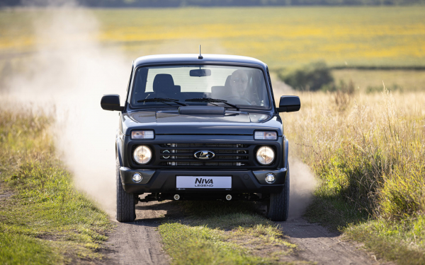 Она пережила 350 изменений. Первый тест Lada Niva Legend c мотором 1,8 л
Она пережила 350 изменений. Первый тест Lada Niva Legend c мотором 1,8 л