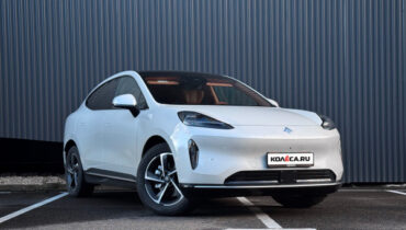 Китайская Tesla и одна большая ошибка: тест-драйв GAC Hyptec HT