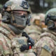 Новый инцидент: В Киеве группа военных напала на оперативников СБУ