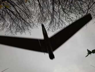 В Башкирии школьник чуть не зарезал на уроке одноклассника, а в Красноярском крае медведь разнес лодку и съел все припасы туристов: картина дня в регионах России глазами «МК»