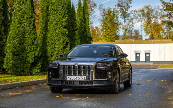 Уже не Hongqi, но еще не Aurus. Первый тест российского седана Senat 900
Уже не Hongqi, но еще не Aurus. Первый тест российского седана Senat 900