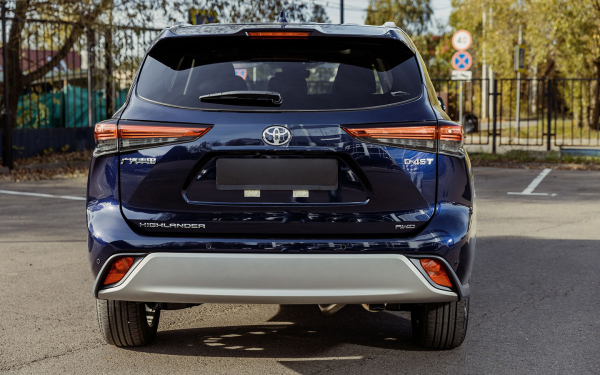 Последний настоящий. Тест-драйв Toyota Highlander четвертого поколения
Последний настоящий. Тест-драйв Toyota Highlander четвертого поколения