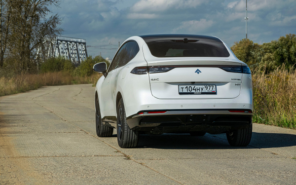 Антихайп! Мы покатались на электрическом кроссовере GAC Hyptec HT
Антихайп! Мы покатались на электрическом кроссовере GAC Hyptec HT