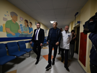 Александр Дрозденко рассказал про меры по повышению демографии