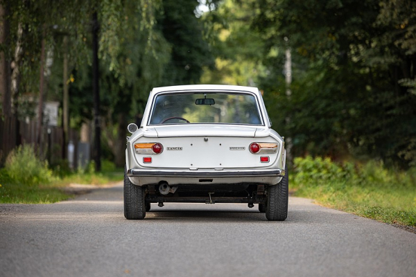 Italiano vero: опыт владения купе Lancia Fulvia 1,3S Italiano vero: опыт владения купе Lancia Fulvia 1,3S