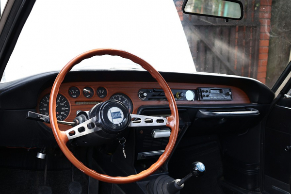 Italiano vero: опыт владения купе Lancia Fulvia 1,3S Italiano vero: опыт владения купе Lancia Fulvia 1,3S