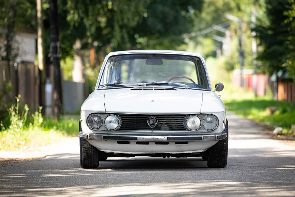 Italiano vero: опыт владения купе Lancia Fulvia 1,3S Italiano vero: опыт владения купе Lancia Fulvia 1,3S